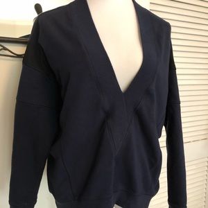 LuLuLemon Pull-over Top - Navy